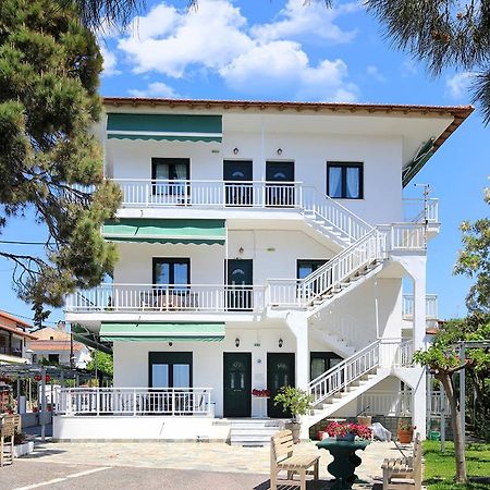 Agapitos Apartments Nikiti  Exterior photo