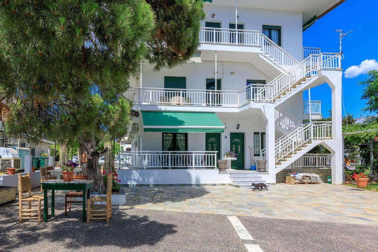 Agapitos Apartments Nikiti  Exterior photo