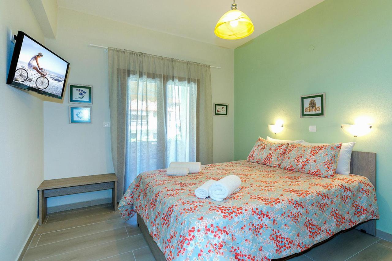 Agapitos Apartments Nikiti  Exterior photo
